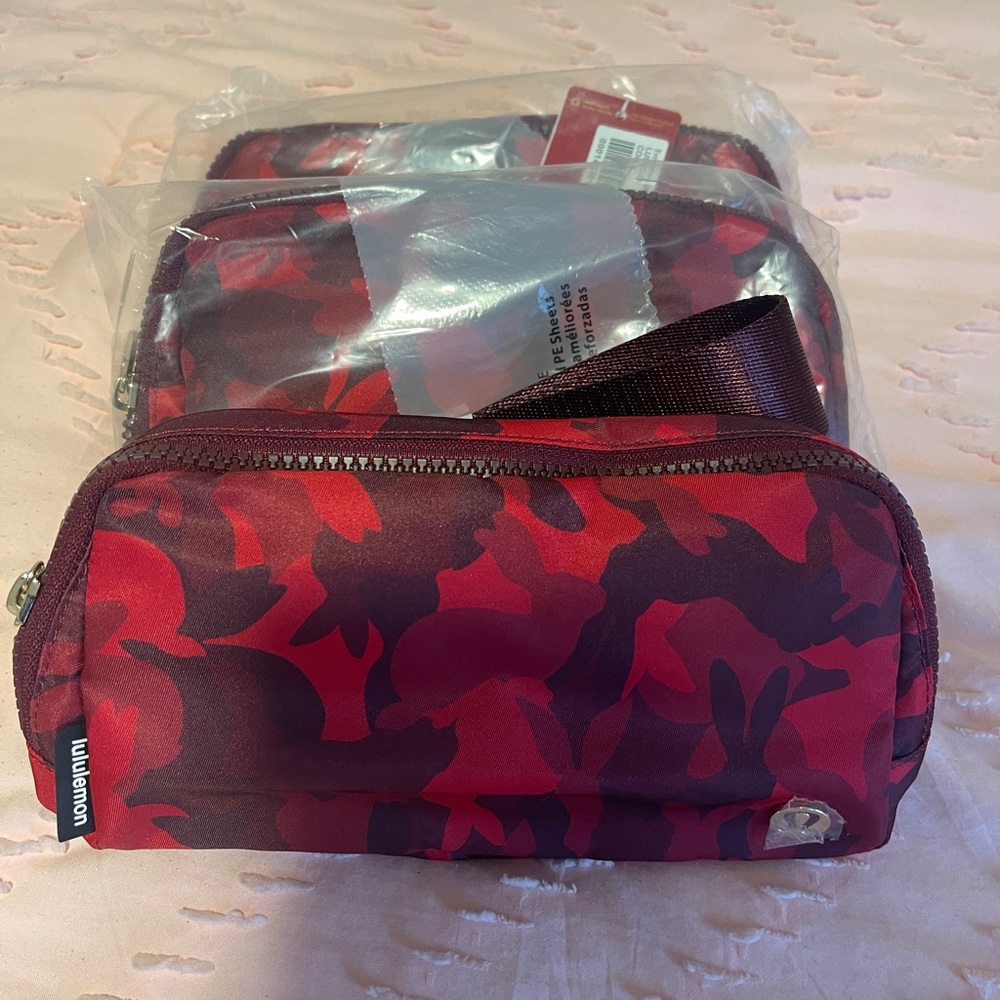 New Year Everywhere Belt Bag 1L rabbit all over print red